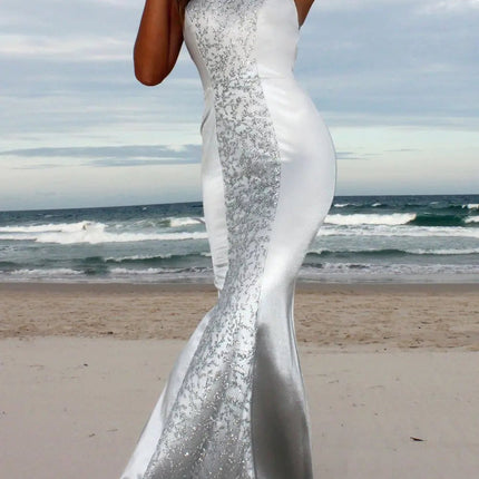 New Fashion Sexy Backless Dress with Halter Neck Long Skirt