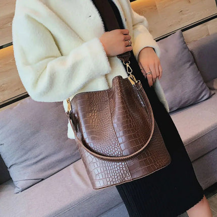 Blake Shoulder Bag - Chocolate Croc - Lamarshop1