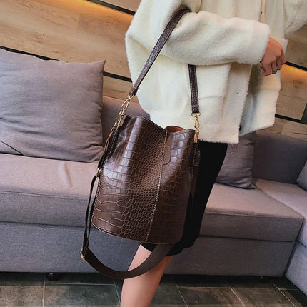 Blake Shoulder Bag - Chocolate Croc - Lamarshop1