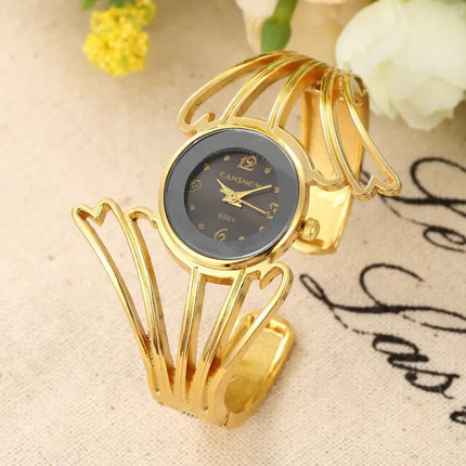 Cansnow Women's Quartz Watch and Bracelet Set