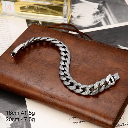 Glossy Snake Pattern Fashion Bracelet for Unique Style