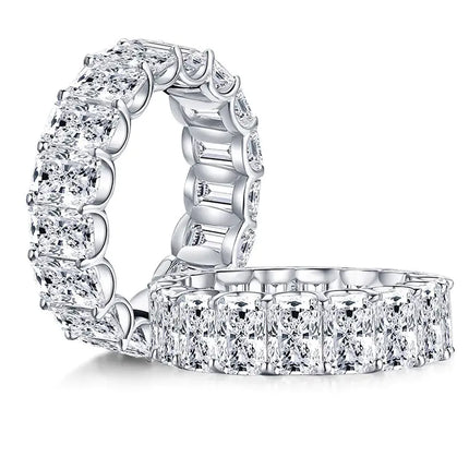 Sterling Silver Ring with High Carbon Diamond Simulant