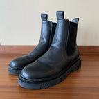 Black / 40